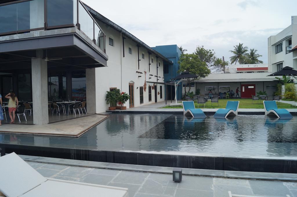 Xandari Harbour Hotel Kochi Exterior photo