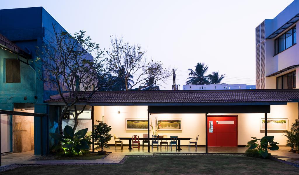 Xandari Harbour Hotel Kochi Exterior photo