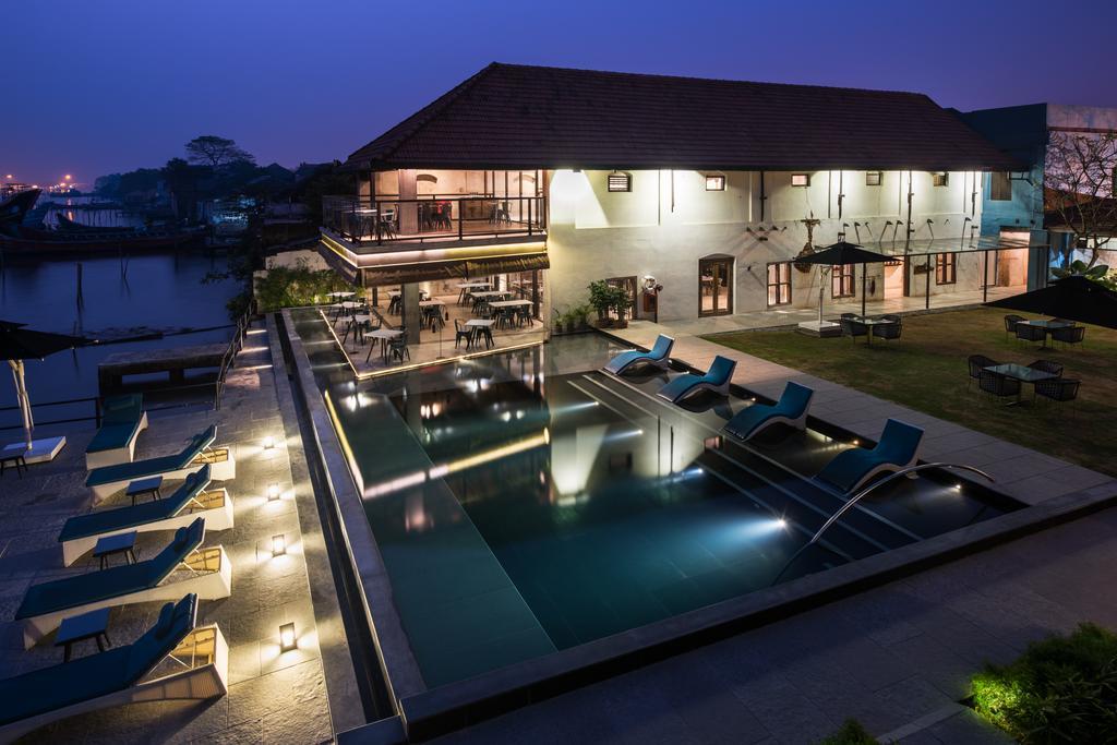 Xandari Harbour Hotel Kochi Exterior photo