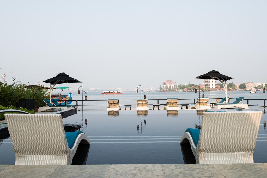 Xandari Harbour Hotel Kochi Exterior photo